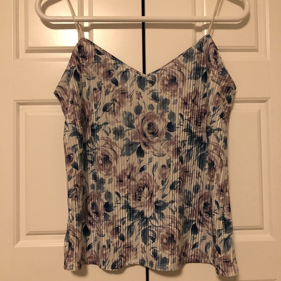 Floral Top 🌸 - Picture 5 of 6